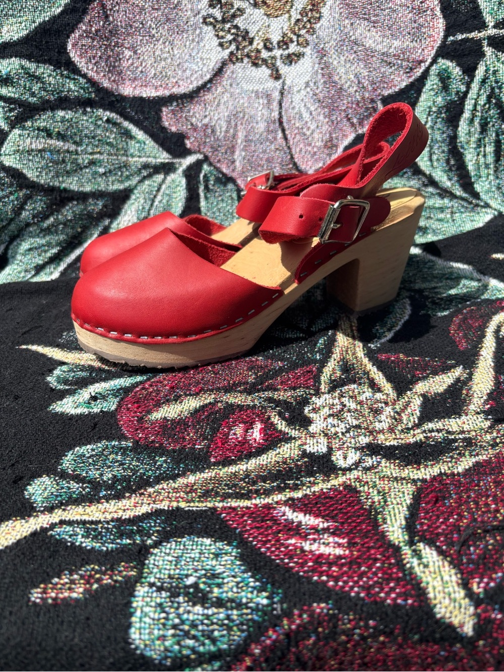 Lotta From Stockholm Red Leather Slingback Clogs with Wooden Heel size 36